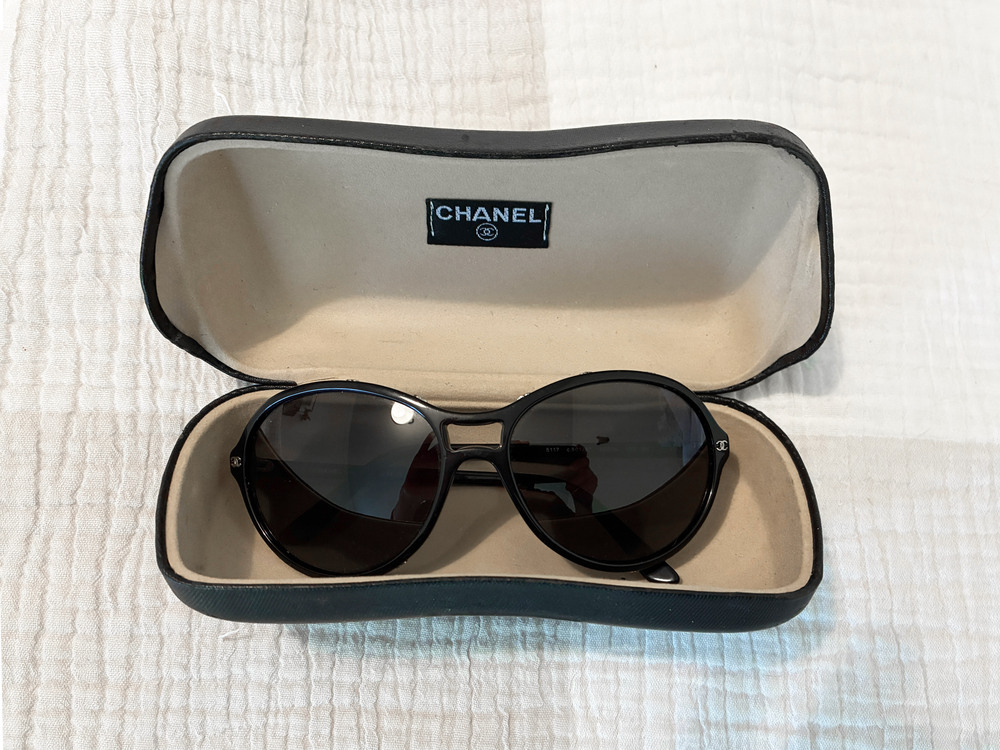 CHANEL Authentic Aviator‑Cat‑Eye Glasses - Picture 4 of 9
